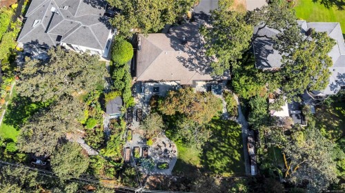 3198 Woodburn Ave, Oak Bay, BC 