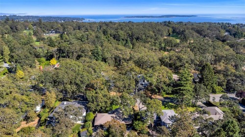 3198 Woodburn Ave, Oak Bay, BC 