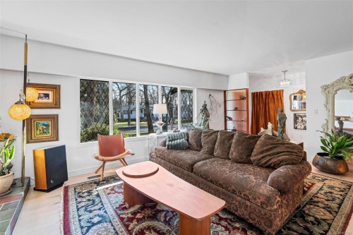 3198 Woodburn Ave, Oak Bay, BC 