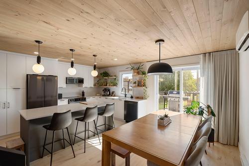 Overall view - Rue Des Premières-Nations, Québec (Beauport), QC - Indoor Photo Showing Dining Room