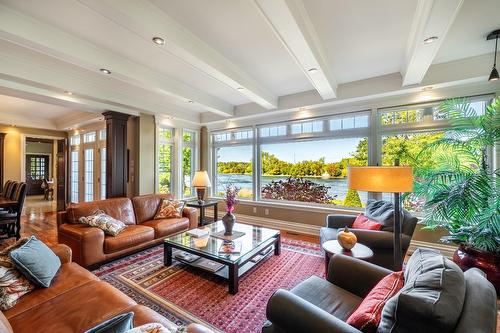 Living room - 20 Rue De Richelieu, Chambly, QC - Indoor Photo Showing Living Room