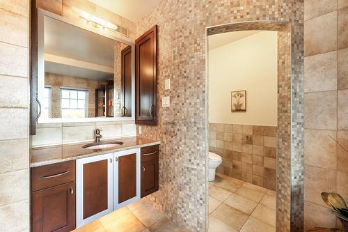 Ensuite bathroom - 20 Rue De Richelieu, Chambly, QC - Indoor Photo Showing Bathroom