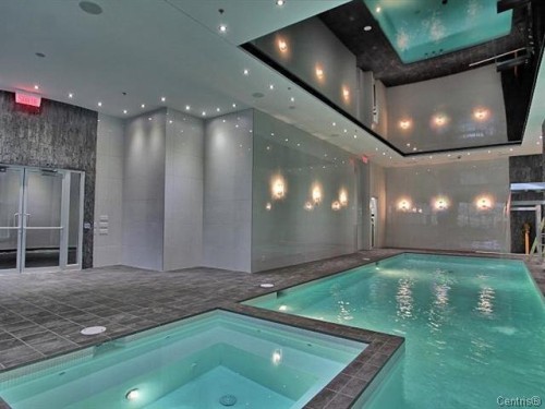 Piscine - 400-1211 Boul. Robert-Bourassa, Montréal (Ville-Marie), QC - Indoor Photo Showing Other Room With In Ground Pool