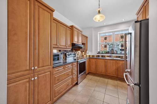 Kitchen - 17-4790 Ch. De La Côte-Des-Neiges, Montréal (Côte-Des-Neiges/Notre-Dame-De-Grâce), QC - Indoor Photo Showing Kitchen