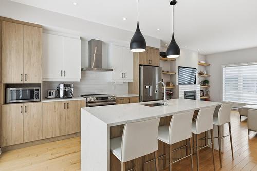 Cuisine - 717 Rue De Chenonceau, Saint-Jérôme, QC - Indoor Photo Showing Kitchen With Upgraded Kitchen