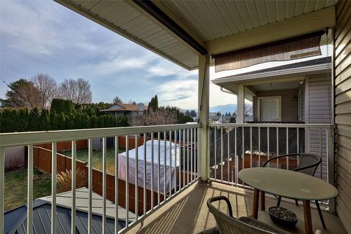 957 Desmond Street, Kamloops, BC - Outdoor With Deck Patio Veranda With Exterior