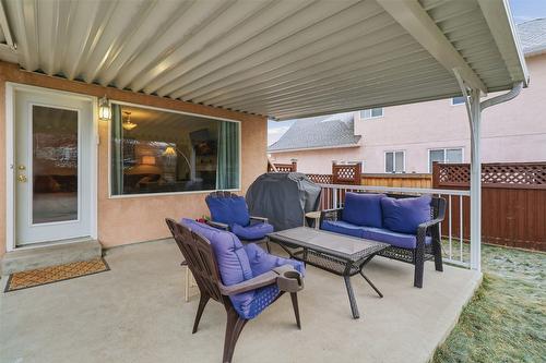 1121 Burgess Way, Kamloops, BC - Outdoor With Deck Patio Veranda With Exterior