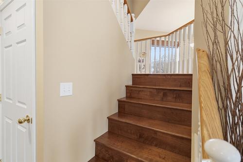 1121 Burgess Way, Kamloops, BC - Indoor Photo Showing Other Room