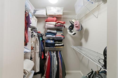 1121 Burgess Way, Kamloops, BC - Indoor With Storage