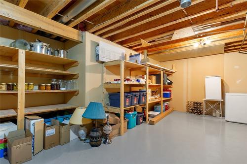 7020 Lakeridge Drive, Vernon, BC - Indoor Photo Showing Basement