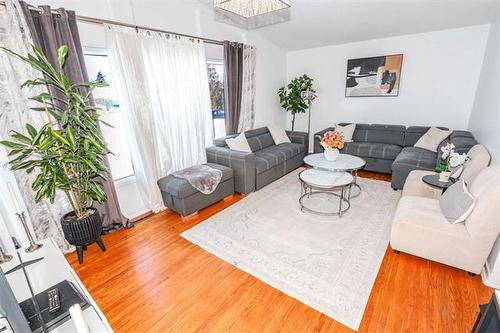 28 Lachine Rd, Winnipeg, MB 