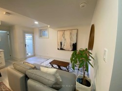 Lower-9 Hazelwood Avenue  Toronto, ON M4J 1K4