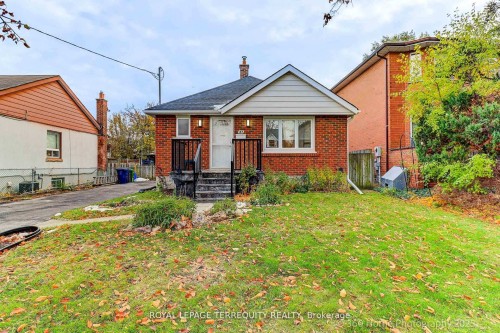 27 John Best Avenue, Toronto, ON - Outdoor