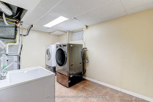 27 John Best Avenue, Toronto, ON - Indoor Photo Showing Laundry Room