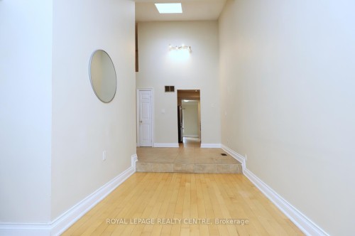 16-1021 Cedarglen Gate, Mississauga, ON - Indoor Photo Showing Other Room
