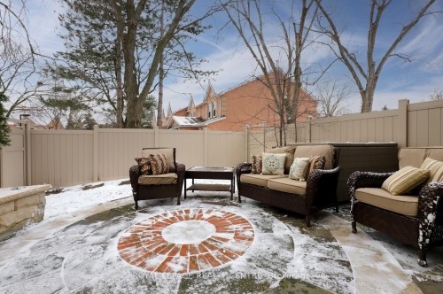 16-1021 Cedarglen Gate, Mississauga, ON - Outdoor With Deck Patio Veranda