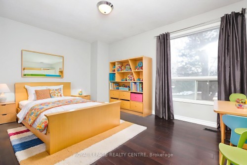 16-1021 Cedarglen Gate, Mississauga, ON - Indoor Photo Showing Bedroom