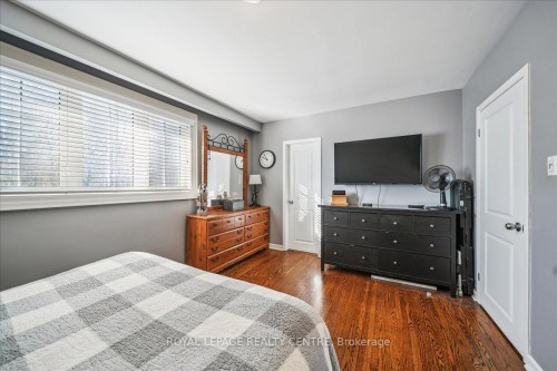 21 Pylon Place, Toronto, ON - Indoor Photo Showing Bedroom