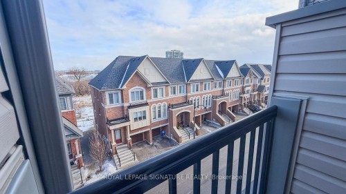 2650 Deputy Minister Path, Oshawa, ON - Outdoor