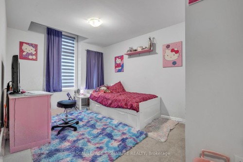 1138 Edinburgh Drive, Woodstock, ON - Indoor Photo Showing Bedroom