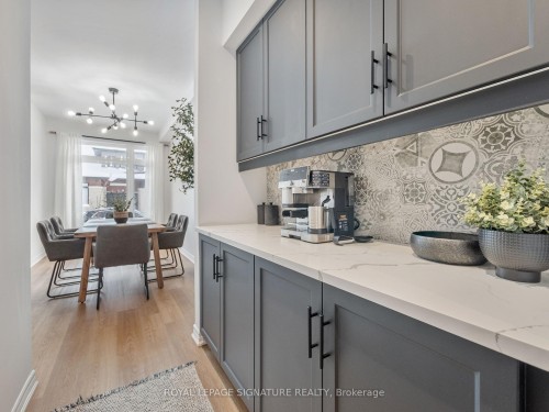 36 Welch Lane, Hamilton, ON - Indoor Photo Showing Kitchen
