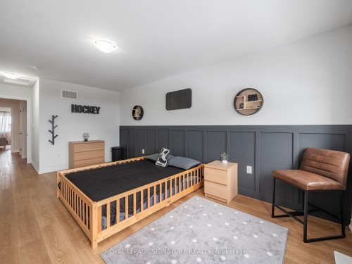 36 Welch Lane, Hamilton, ON - Indoor Photo Showing Bedroom