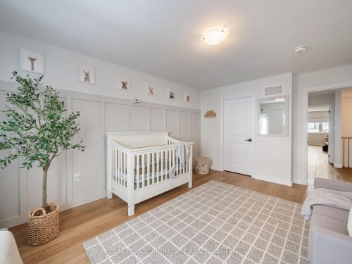 36 Welch Lane, Hamilton, ON - Indoor Photo Showing Bedroom