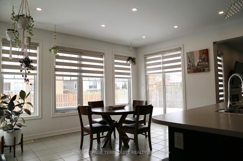 6244 St Michael Avenue, Niagara Falls, ON - Indoor Photo Showing Dining Room