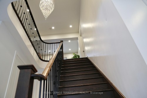 6244 St Michael Avenue, Niagara Falls, ON - Indoor Photo Showing Other Room