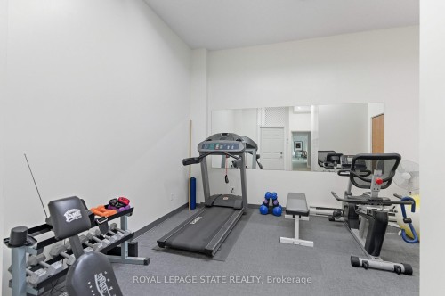 702-20 Berkley Street, Cambridge, ON - Indoor Photo Showing Gym Room