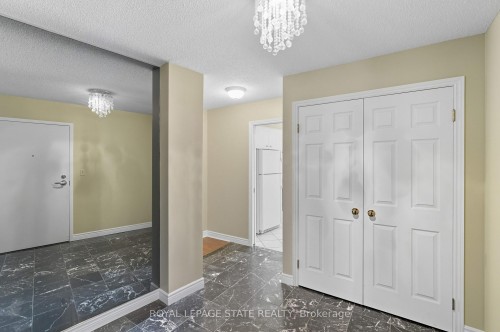 702-20 Berkley Street, Cambridge, ON - Indoor Photo Showing Other Room