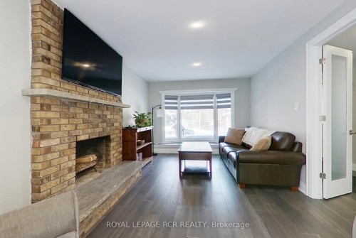 14 Goldgate Crescent, Orangeville, ON - Indoor Photo Showing Living Room With Fireplace