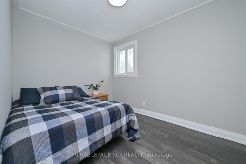 14 Goldgate Crescent, Orangeville, ON - Indoor Photo Showing Bedroom