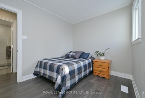 14 Goldgate Crescent, Orangeville, ON - Indoor Photo Showing Bedroom