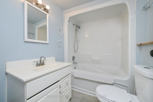 14 Goldgate Crescent, Orangeville, ON - Indoor Photo Showing Bathroom