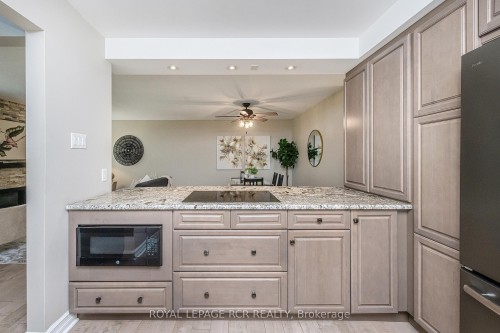 133 Goldgate Crescent, Orangeville, ON - Indoor Photo Showing Kitchen