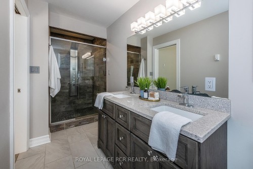 133 Goldgate Crescent, Orangeville, ON - Indoor Photo Showing Bathroom