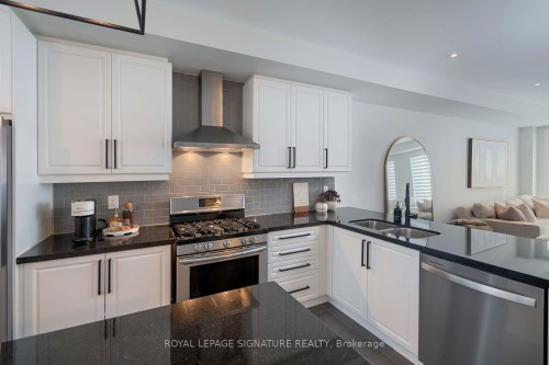 1149 Beachcomber Road, Mississauga, ON - Indoor Photo Showing Kitchen With Stainless Steel Kitchen With Double Sink With Upgraded Kitchen
