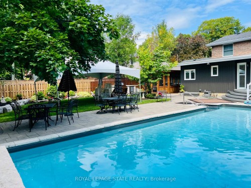 29 Woodside Drive, Hamilton, ON - Outdoor With In Ground Pool With Deck Patio Veranda With Backyard