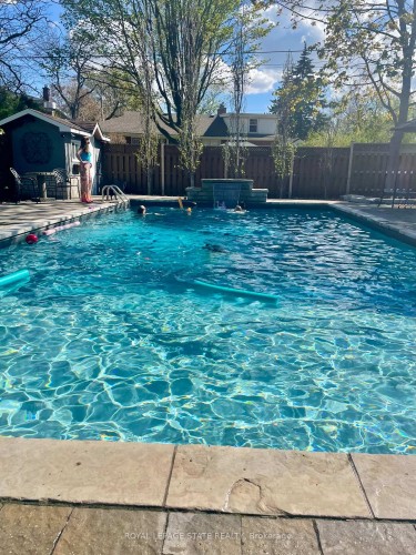 29 Woodside Drive, Hamilton, ON - Outdoor