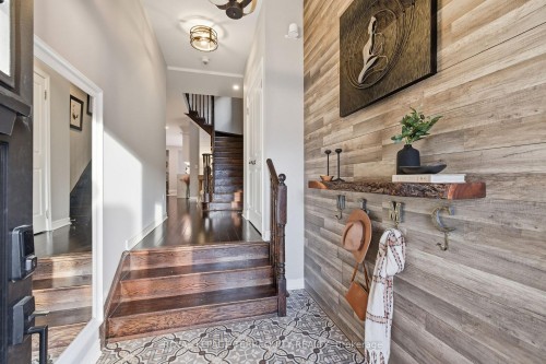 146 Underwood Drive, Whitby, ON - Indoor Photo Showing Other Room