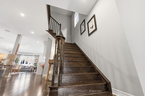 146 Underwood Drive, Whitby, ON - Indoor Photo Showing Other Room