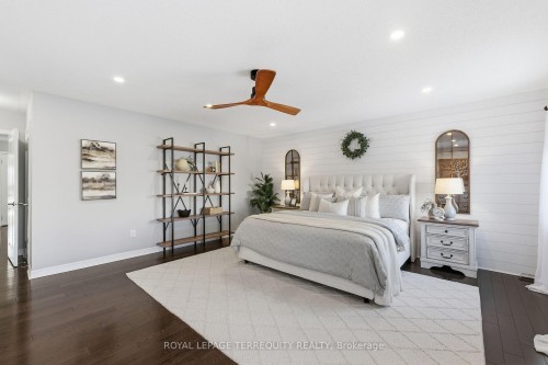 146 Underwood Drive, Whitby, ON - Indoor Photo Showing Bedroom