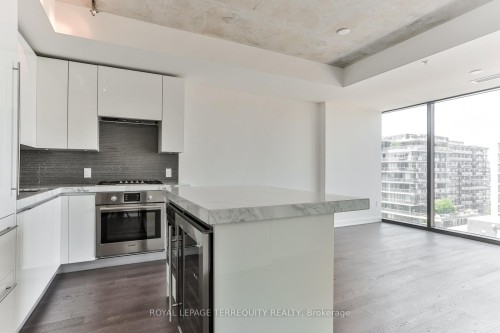 Ph 1414-629 King Street W, Toronto, ON - Indoor Photo Showing Kitchen With Upgraded Kitchen