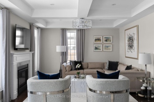 3 Doctor Archer Drive, Scugog, ON - Indoor Photo Showing Living Room With Fireplace