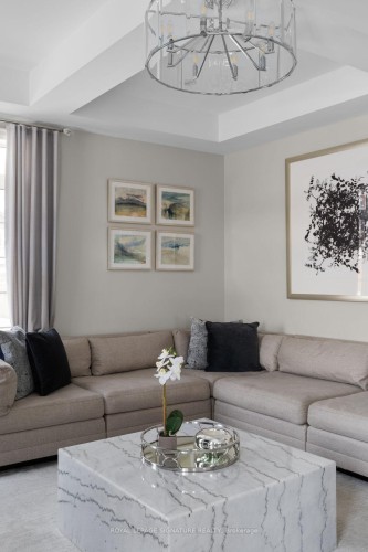 3 Doctor Archer Drive, Scugog, ON - Indoor Photo Showing Living Room