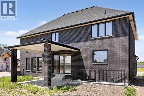 569 Holburn Street, Windsor, ON - Outdoor