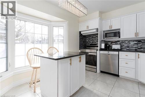 3333 New Street Unit# 74, Burlington, ON - Indoor Photo Showing Kitchen With Upgraded Kitchen