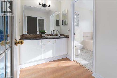 3333 New Street Unit# 74, Burlington, ON - Indoor Photo Showing Bathroom