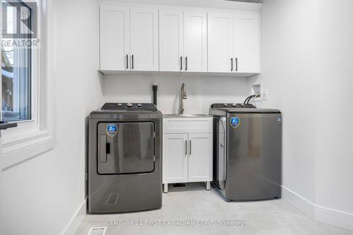 45 Fairview Avenue, London South (South H), ON - Indoor Photo Showing Laundry Room